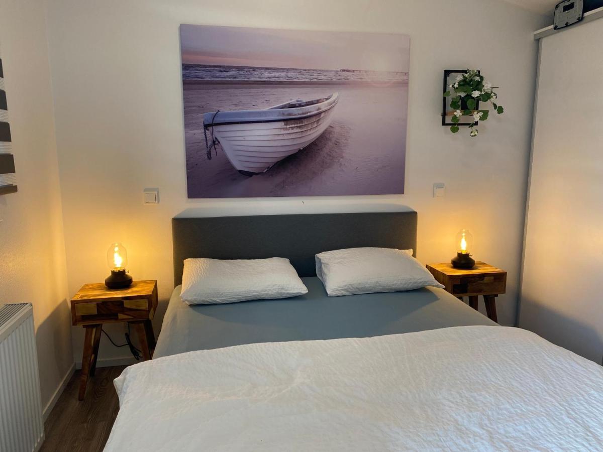 Ferienhaus Luxchalet #Vaju Lathum# Am See, Strand, Pool, Nationalpark Exterior foto